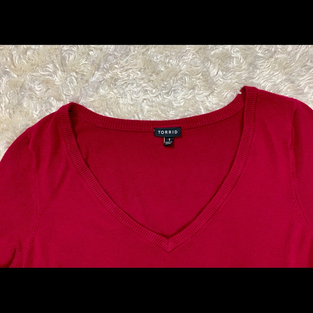 Torrid Magenta Half Sleeve Thin Pull Over Sweeter